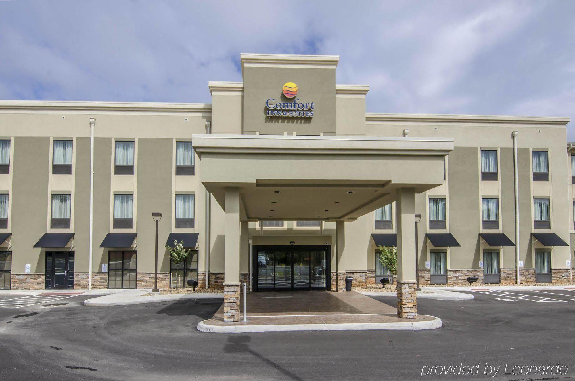 Comfort Inn & Suites Lynchburg Airport - University Area Екстер'єр фото