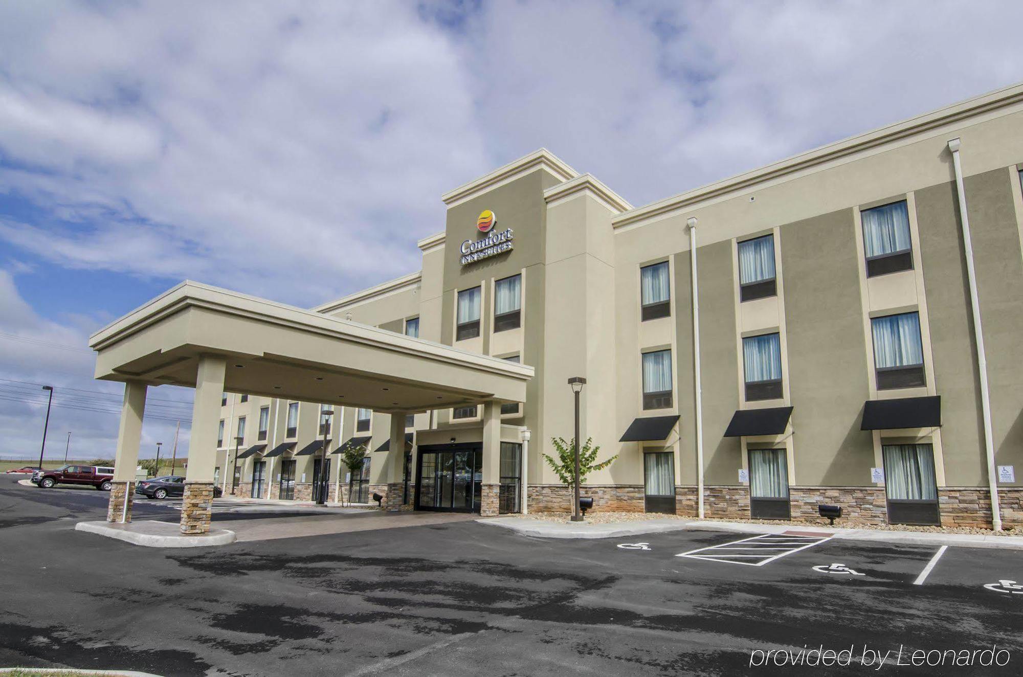 Comfort Inn & Suites Lynchburg Airport - University Area Екстер'єр фото